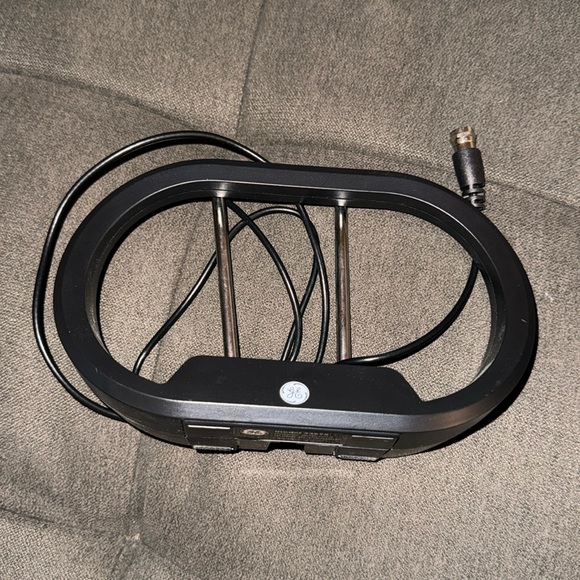 GE Modern Loop Rabbit Ears Indoor TV Antenna - Picture 3 of 4